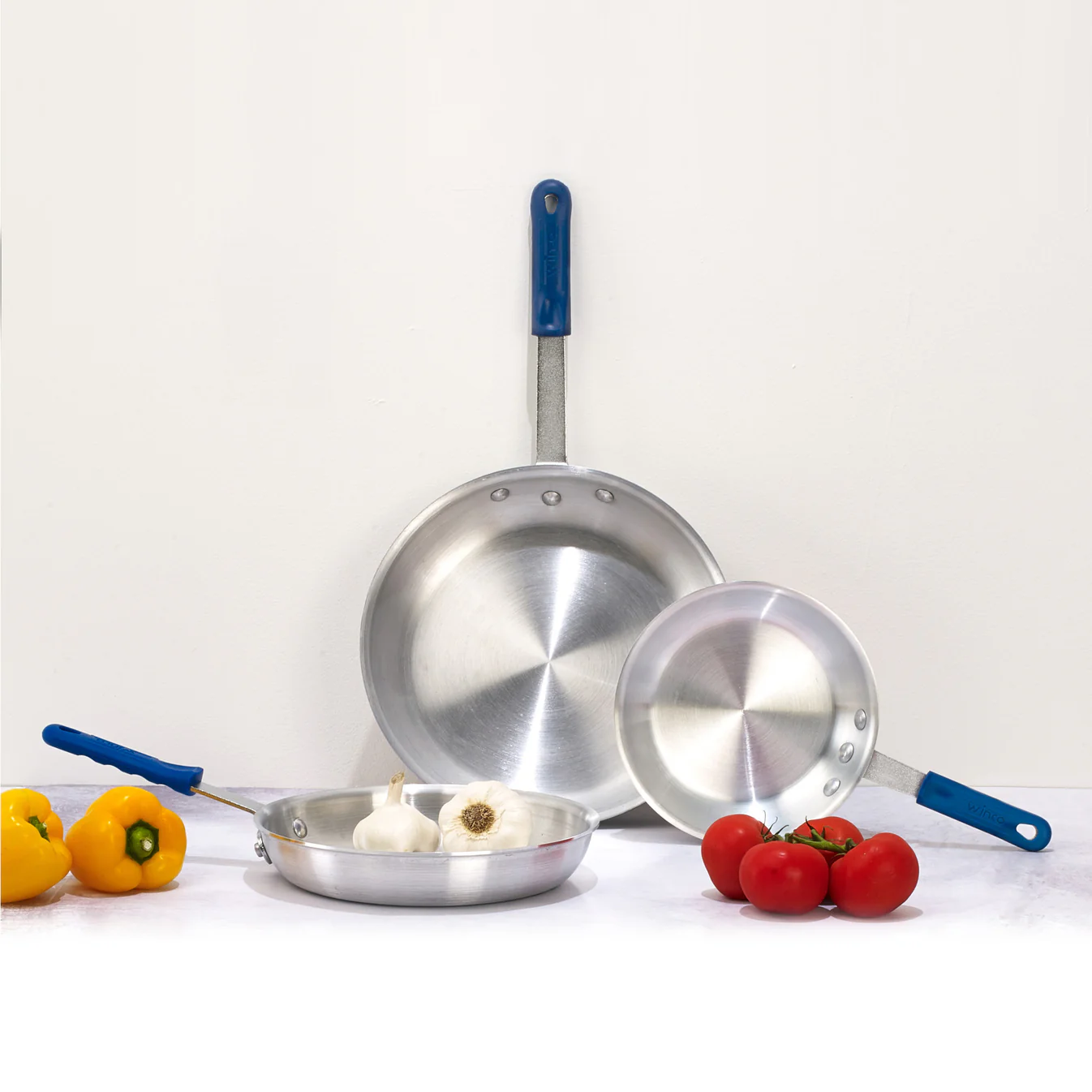 Winco Gladiator™ Natural Finish Aluminum Fry Pans with Sleeve - Image 3