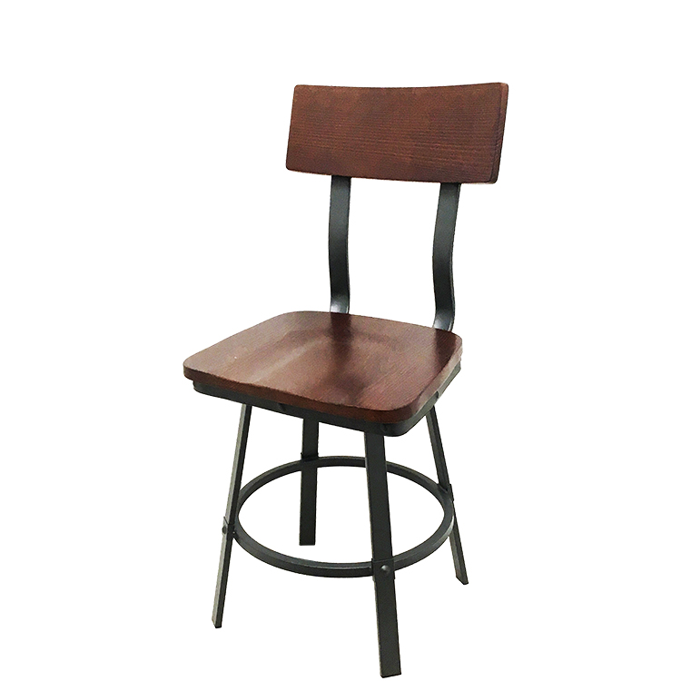 Outlander Chair